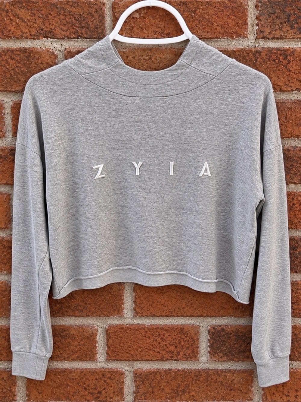 ZYIA Gray Cropped Hooded Sweatshirt